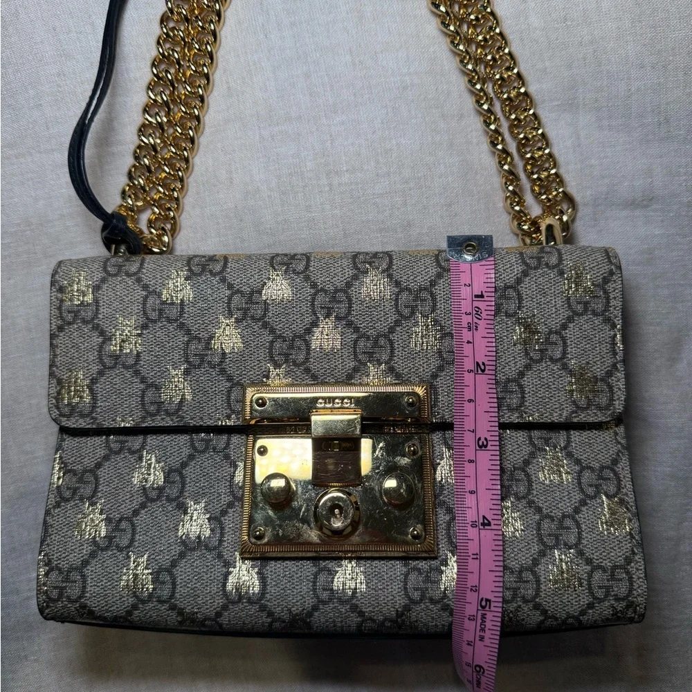 Gucci Padlock GG Supreme Bee Shoulder Bag Gold Chain Small Crossbody Rare - Picture 12 of 16